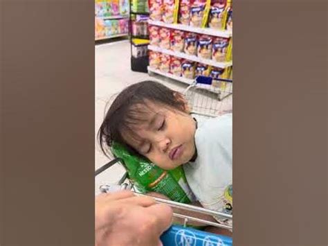 INIWAN KO MGA BATA HABANG TULOG PA! NAG GROCERY .